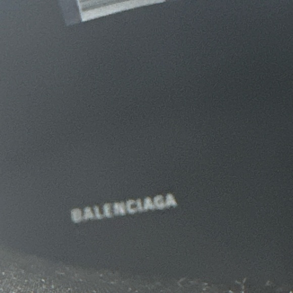 Step Boldly with the Balenciaga Trooper Rubber Boots –Rugged Elegance for Women! - Picture 11 of 15